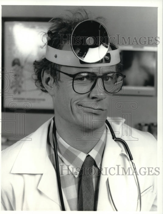 Undated Press Photo Matt Frewer in Doctor, Doctor - cvp40226- Historic Images