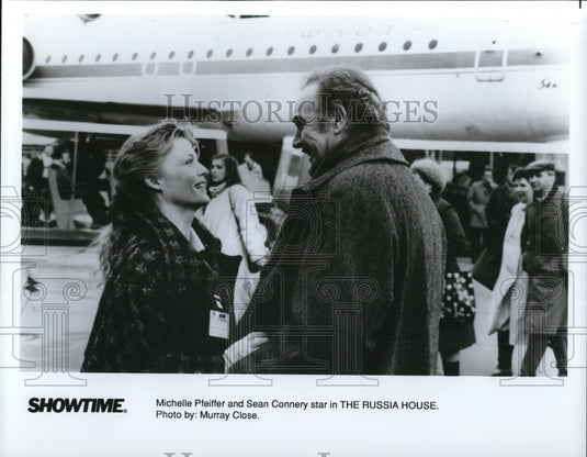 1982 Press Photo Michelle Pfeiffer & Sean Connery in The Russia House- Historic Images