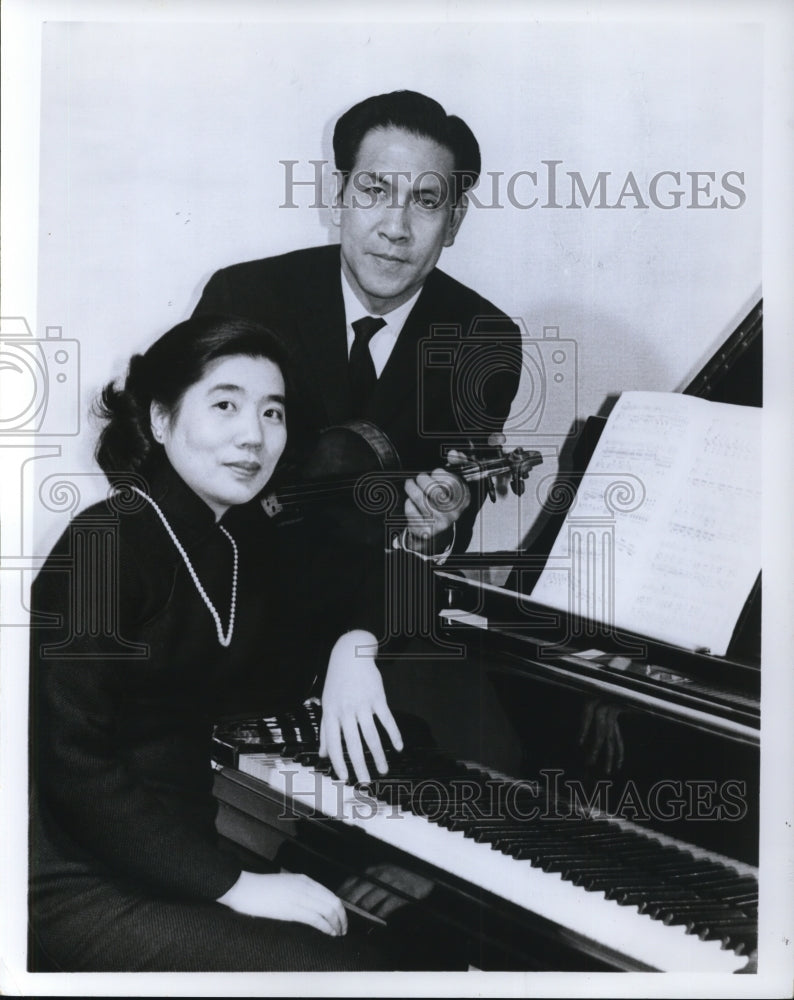 1985 Press Photo Violinist Ma Si-Hon and Pianist Tung Kwong-Kwong - cvp41440- Historic Images