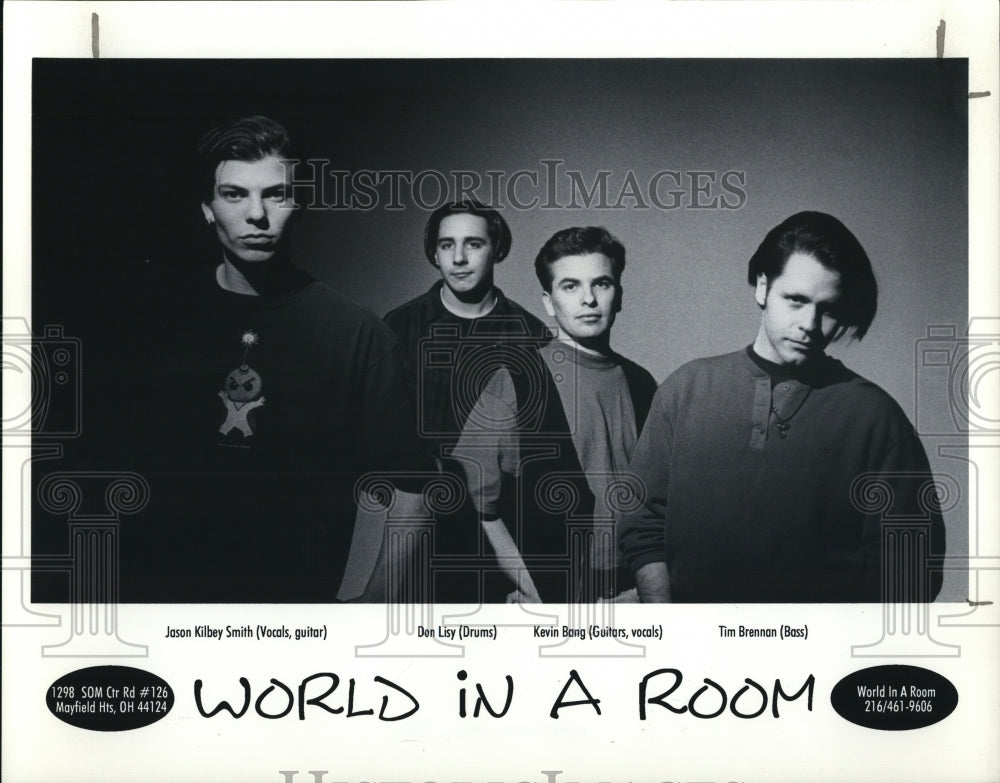 1995 Press Photo World in a Room - cvp41597- Historic Images