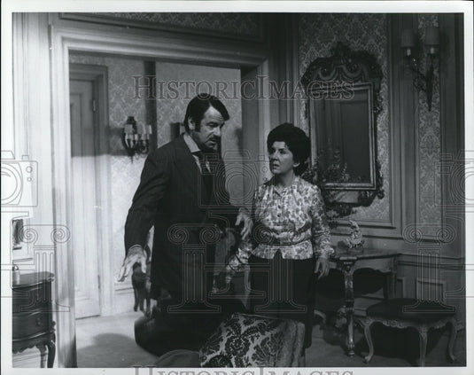 1971 Press Photo Walter Matthau on Plaza Suit - cvp41822