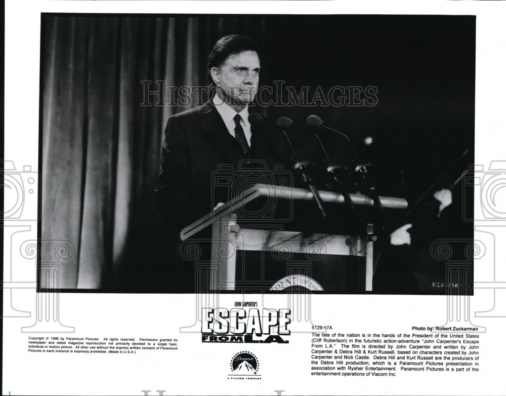 1996 Press Photo Cliff Robertston stars as President of the US in Escape from LA