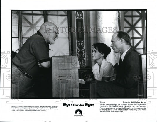 1995 Press Photo Director John Schlesinger Sally Field Ed Harris Eye for an Eye- Historic Images