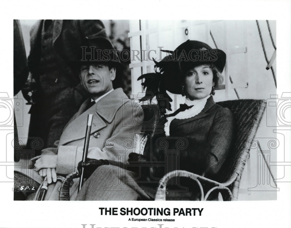 1987 Press Photo Edward Fox and Cheryl Campbell star in The Shooting Party- Historic Images