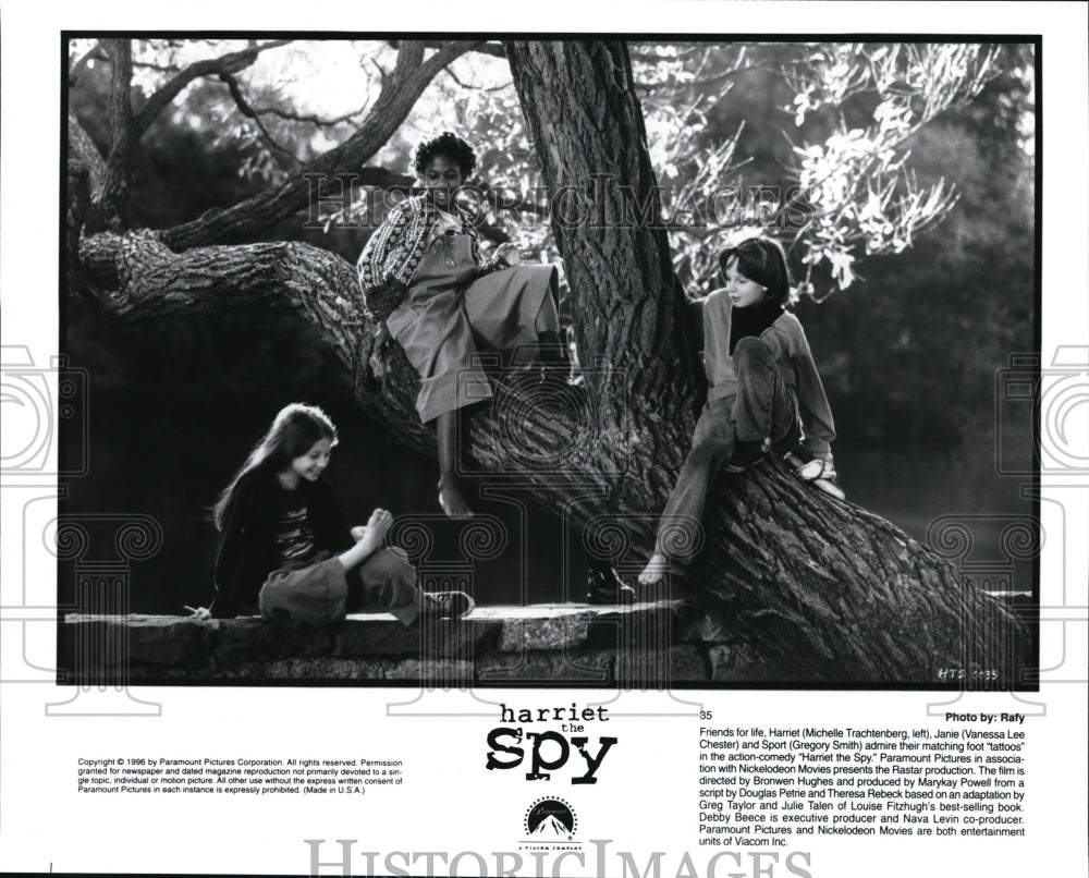 1996 Press Photo Michelle Trachtenberg and Gregory Smith in Harriet the Spy