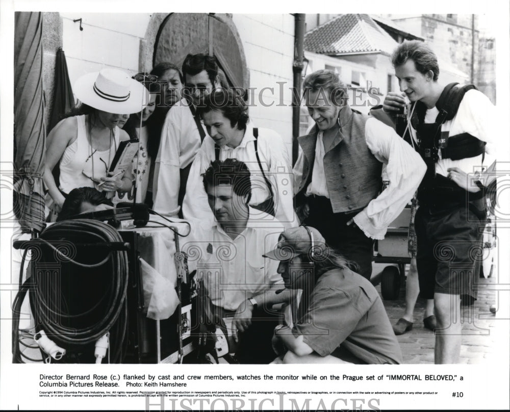 1995 Press Photo Director Bernard Rose with cast crew of Immortal Beloved