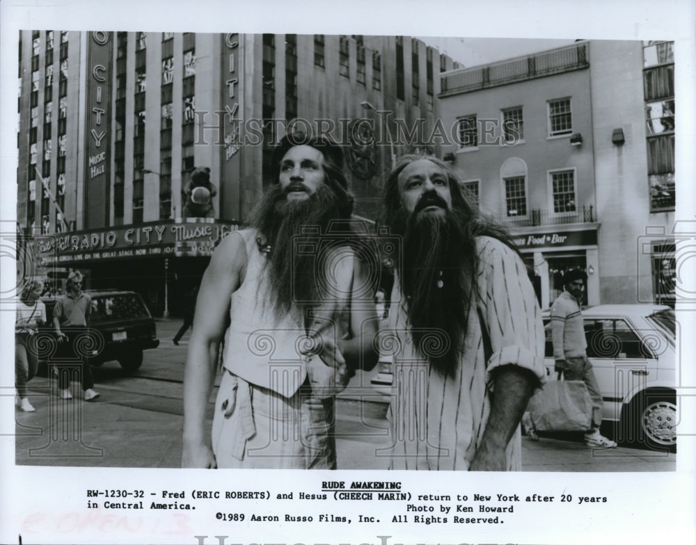 1989 Press Photo Rude Awakening Eric Roberts Cheech Marin - cvp43386- Historic Images