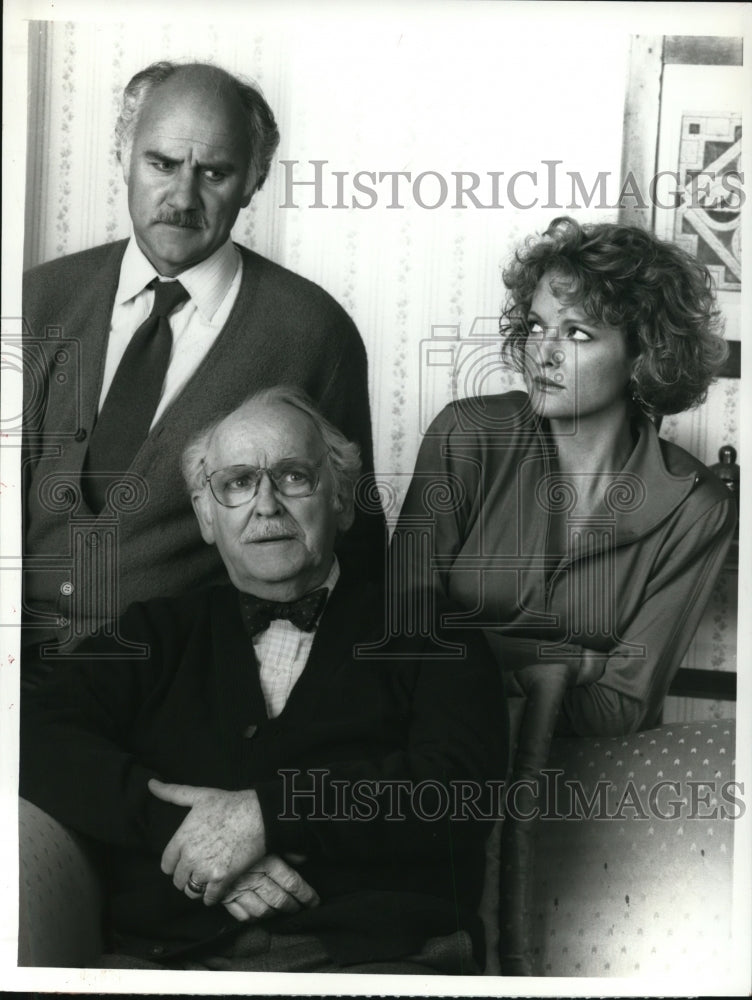 1988 Press Photo Peter Michael Goetz &amp; Barnard Hughes The Cavanaughs - cvp43474- Historic Images