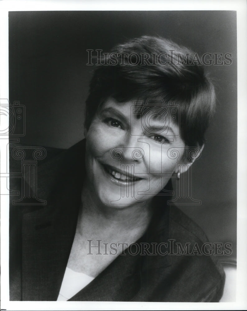 Press Photo Anne Jackson in CBS's Everything's Relative - cvp43963- Historic Images