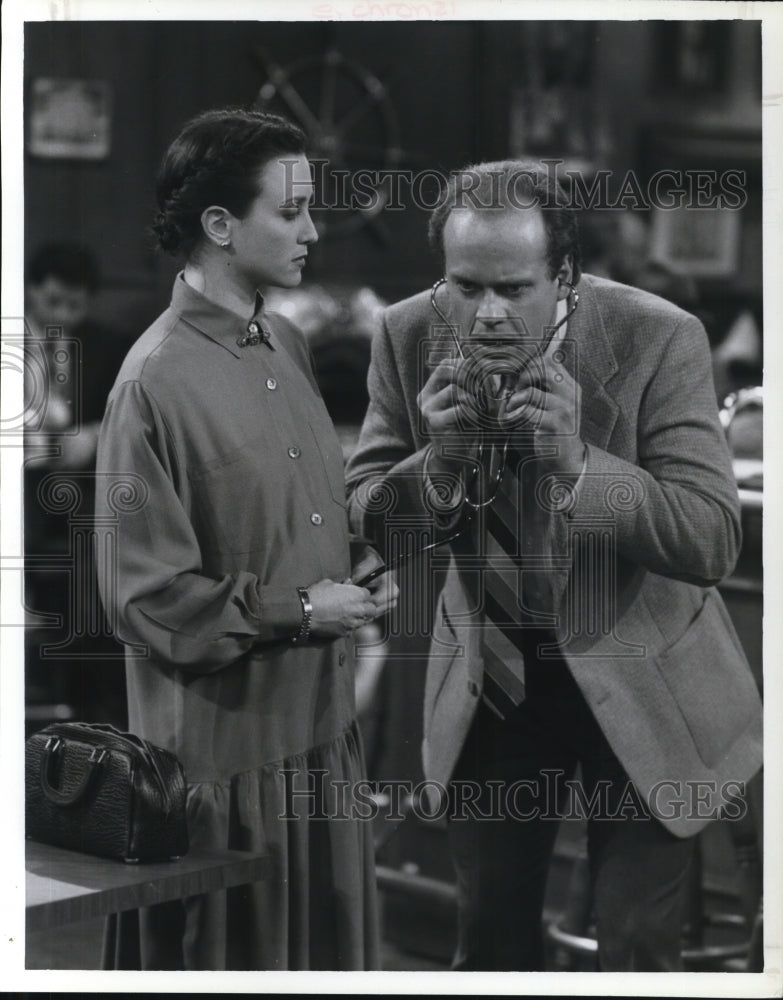 Press Photo Bebe Neuwirth and Kelsey Grammer on Cheers - cvp44420- Historic Images