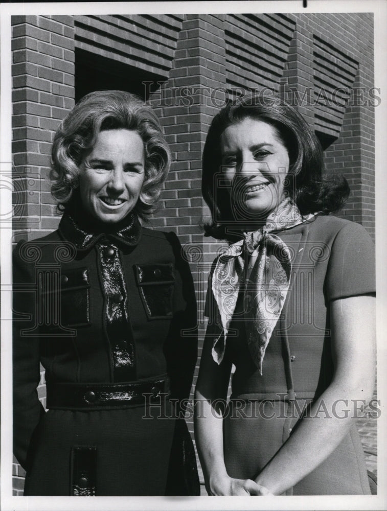 Press Photo Ethel Kennedy &amp; Barbara Walters on Today- Historic Images