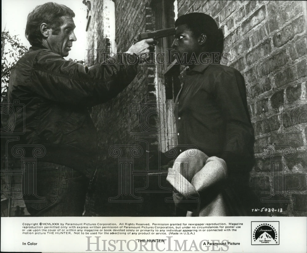 1980 Press Photo Steve McQueen and LeVar Burton star in The Hunter - cvp46375- Historic Images