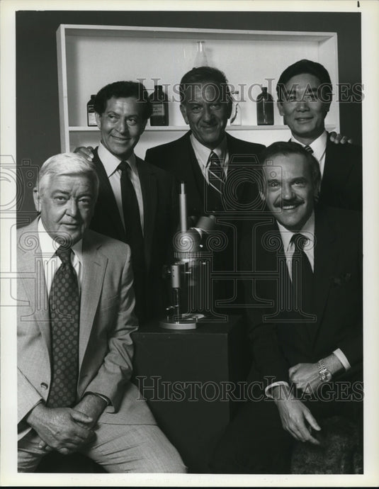 1982 Press Photo Garry Walberg Joseph Roman Jack Klugman Robert Ito John Ragin- Historic Images