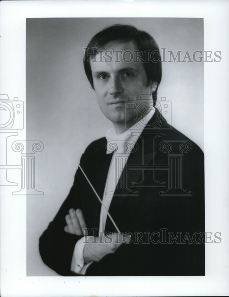 1990 Press Photo Andrew Massey, conductor - cvp49119- Historic Images