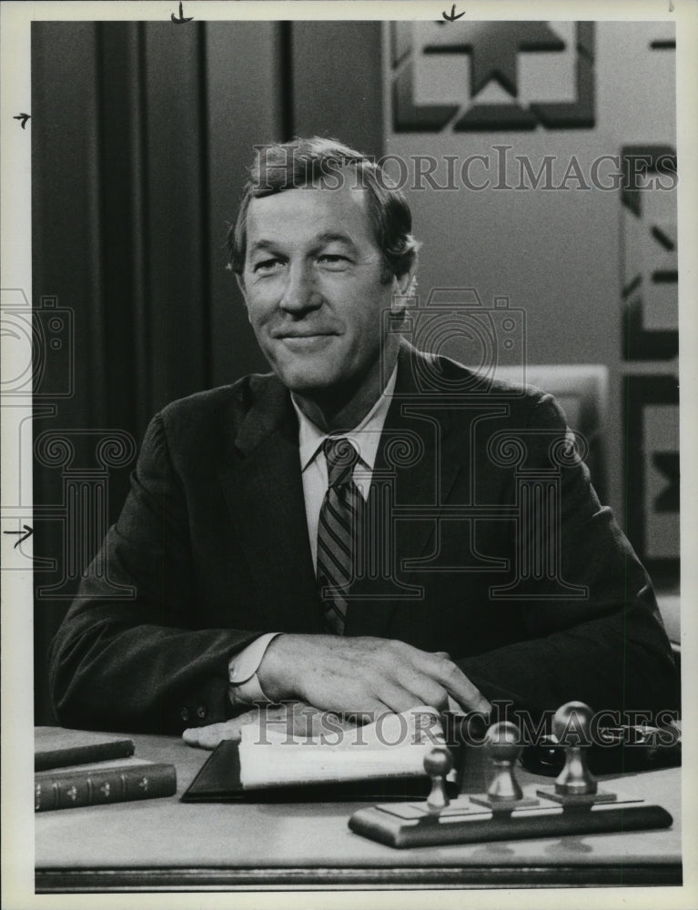 1985 Press Photo Roger Mudd, Anchor of American Almanac- Historic Images