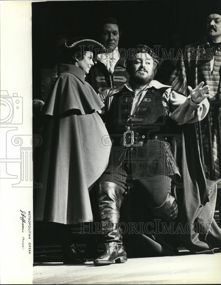 1980 Press Photo Judith Blegen and Luciano Pavarott in Un Ballo in Maschera- Historic Images