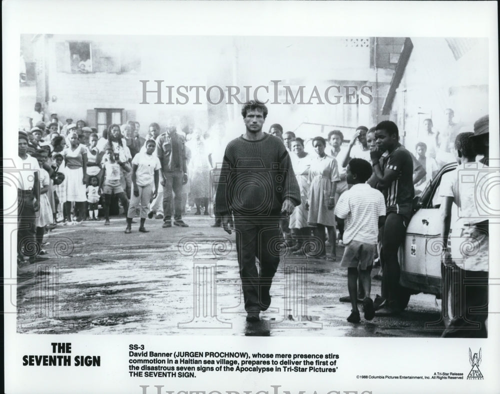 1988 Press Photo Jurgen Prochnow in The Seventh Sign - cvp50682- Historic Images