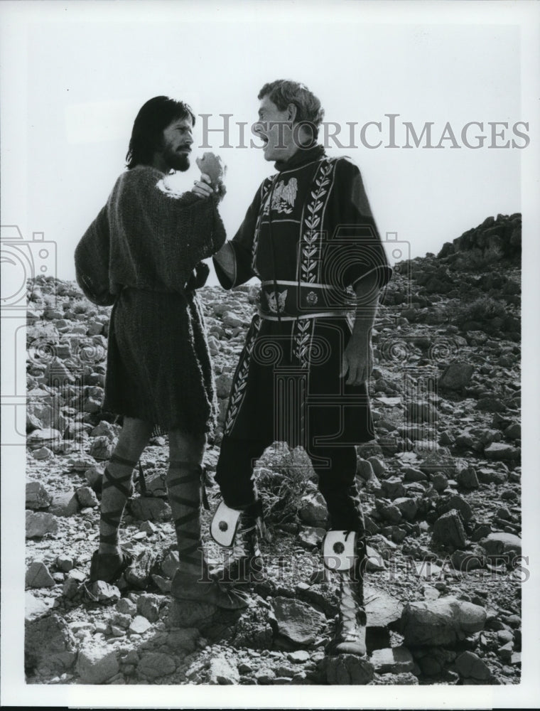 1983 Press Photo Peter Strauss & Peter O'Toole in Masada - cvp51132- Historic Images