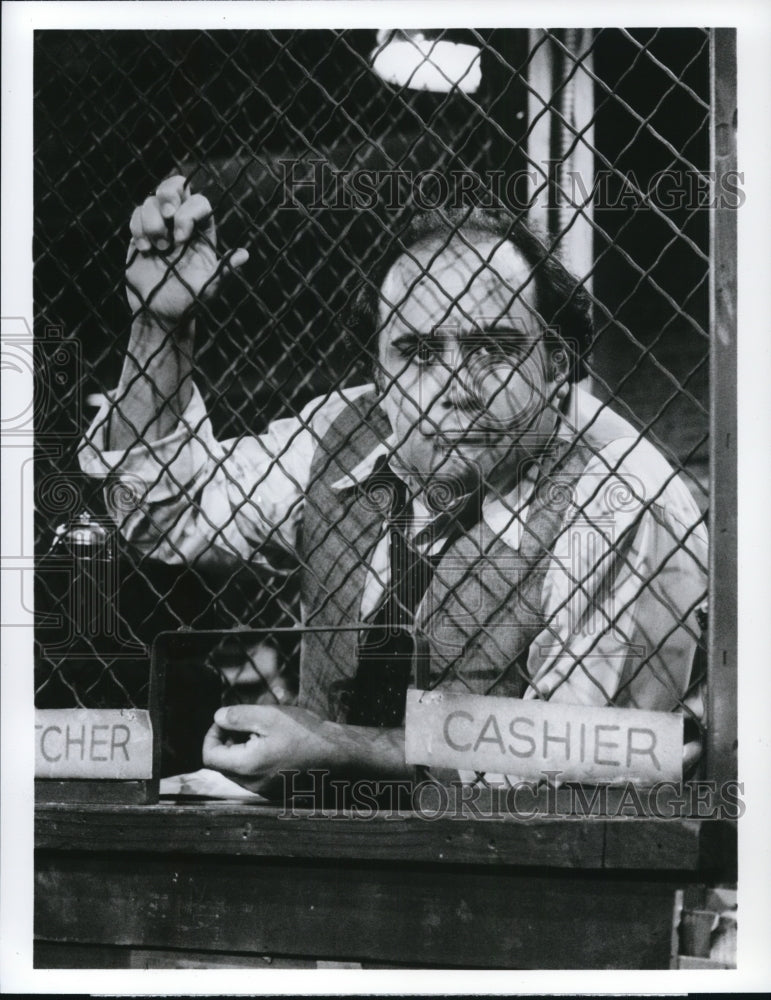 Undated Press Photo Danny DeVito stars in Taxi - cvp51261- Historic Images