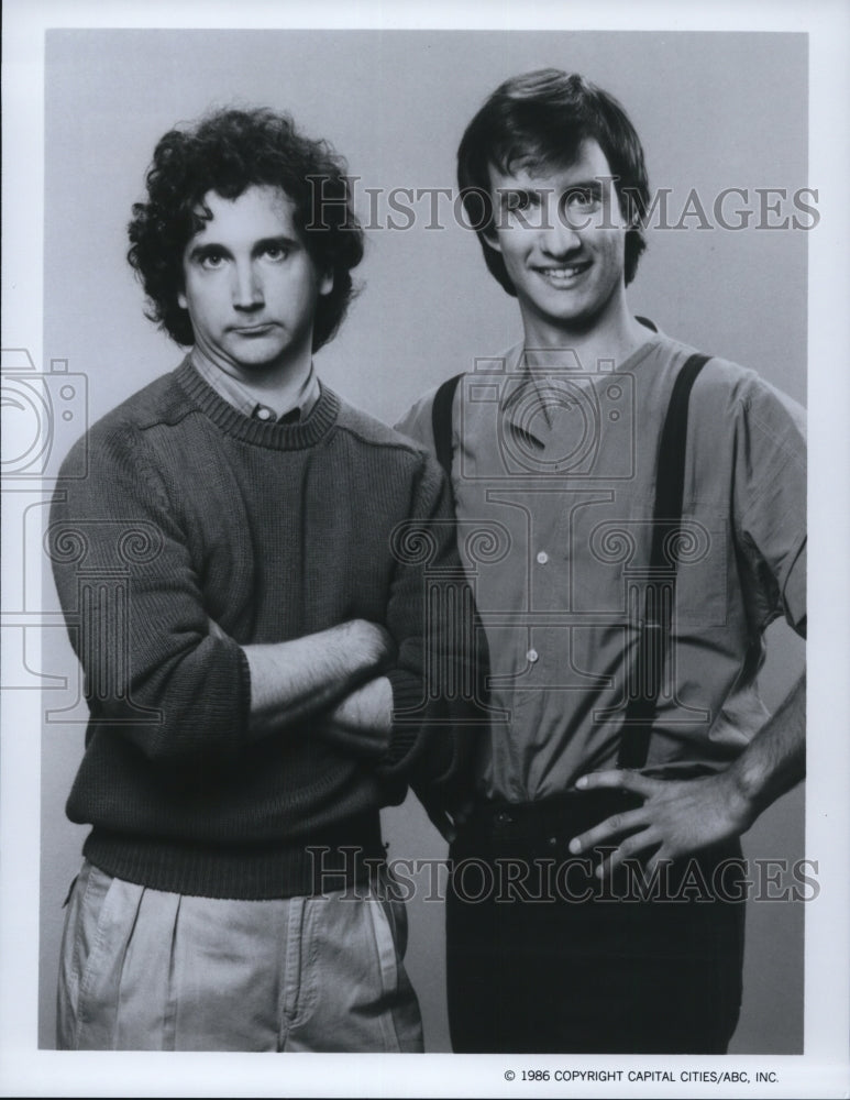 1986 Press Photo Mark Linn Baker Bronson Pinchot Perfect Strangers - cvp51396- Historic Images