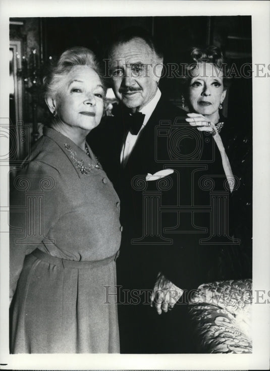 1986 Press Photo Helen Hayes John Mills Bette Davis in Murder With Mirrors- Historic Images