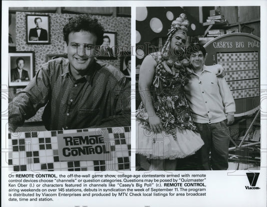 Press Photo Ken Ober on Remote Control - cvp51451- Historic Images