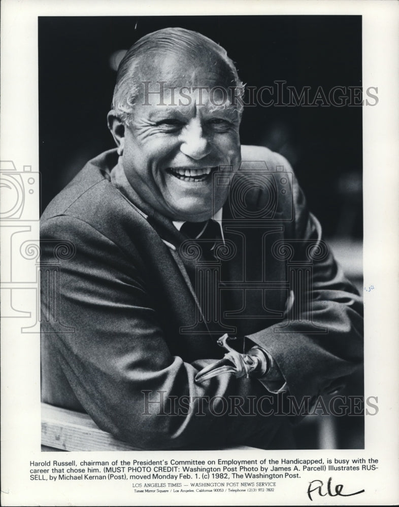 1982 Press Photo Harold Russell Chairman of Presidents Committee on Employment- Historic Images