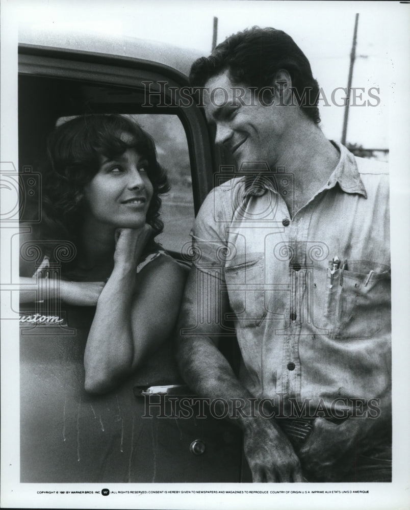 Press Photo David Keith and Kathleen Quinlan in Independence Day - cvp53345- Historic Images