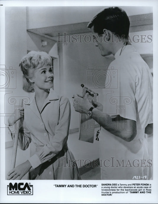 1986 Press Photo Sandra Dee and Peter Fonda in Tammy and the Doctor - cvp53697