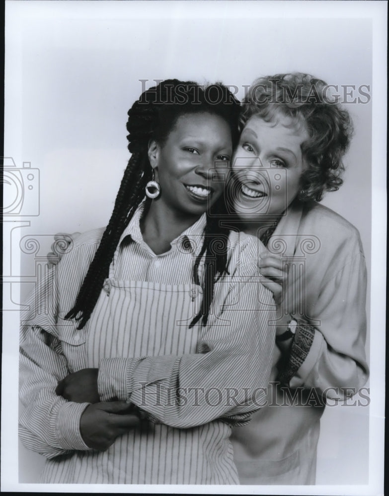 Undated Press Photo Whoopi Goldberg and Jean Stapleton star in Bagdad Cafe- Historic Images