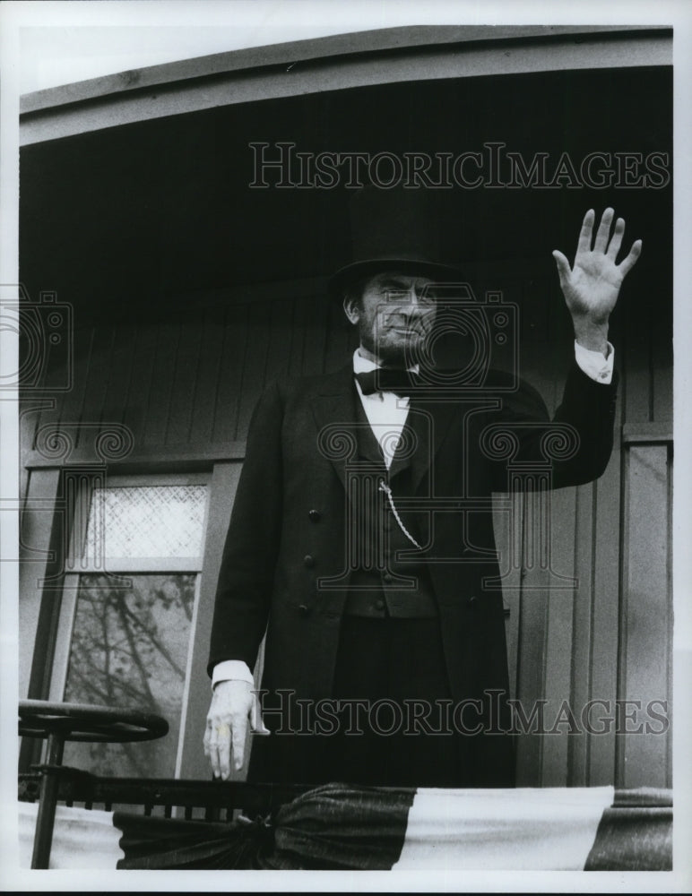 1982 Press Photo Gregory Peck as Abraham Lincoln in The Blue and the Gray- Historic Images