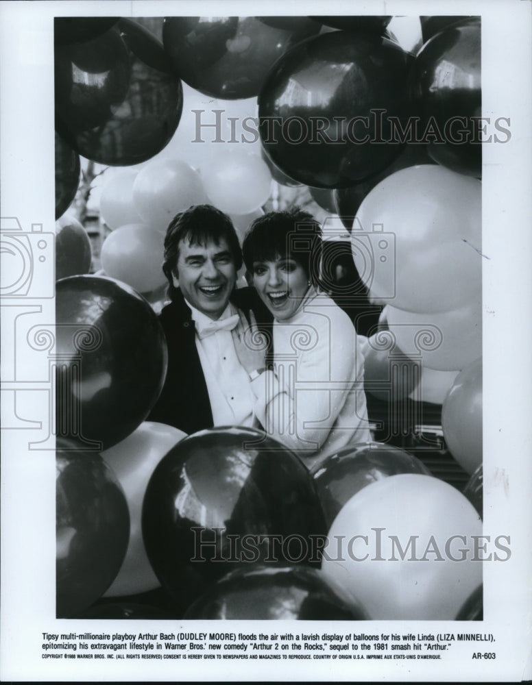 1988 Press Photo Dudley Moore and Liza Minnelli star in Arthur 2 - cvp54079- Historic Images