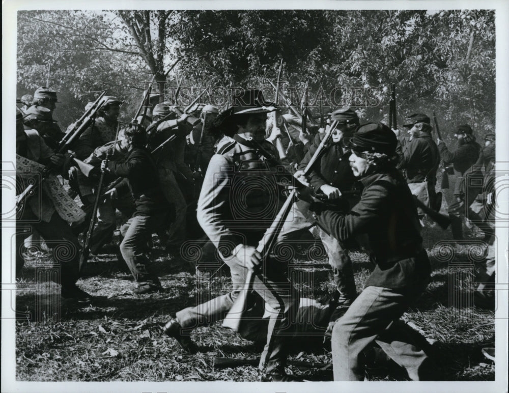 1982 Press Photo The Blue & The Gray - cvp54318