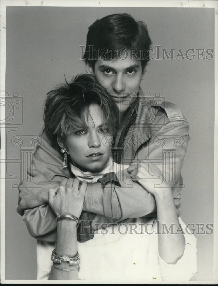 1985 Press Photo Scott Bryce and Finn Carter on As the World Turns - cvp54760- Historic Images