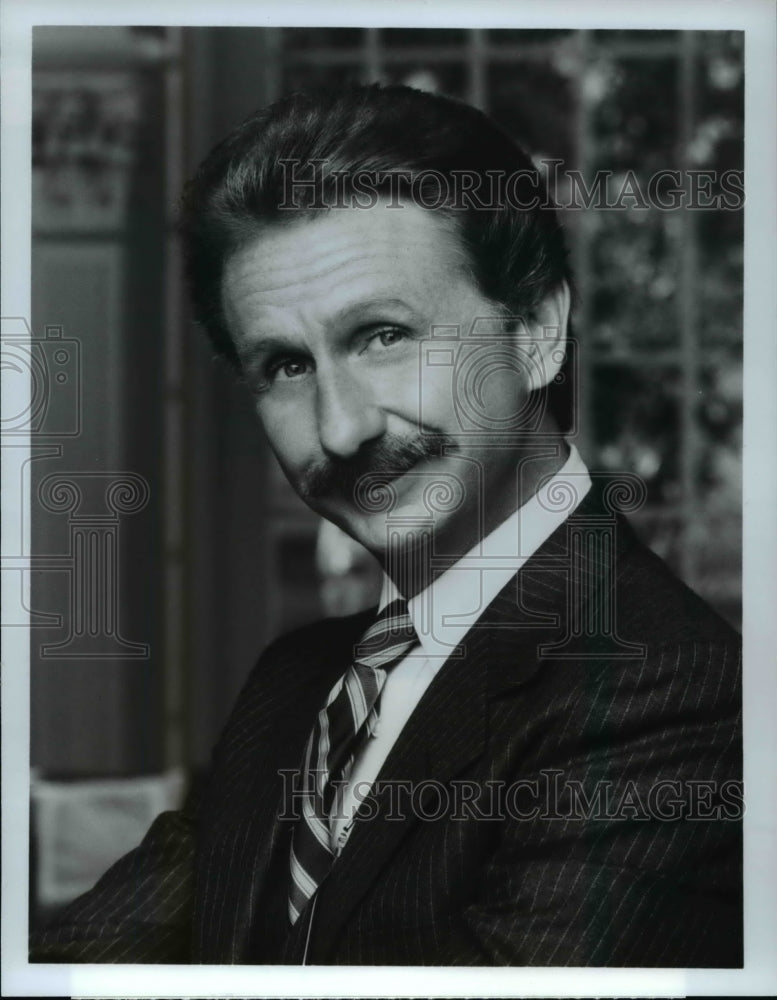 1984 Press Photo Rene Auberjonois in Benson - cvp54898- Historic Images