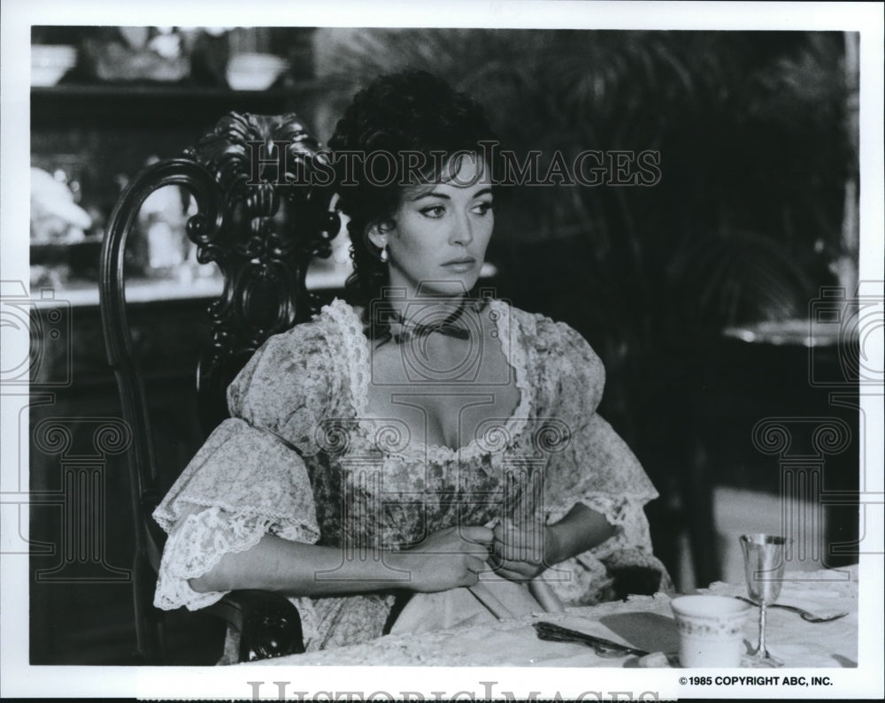 1986 Press Photo Lesley Anne Down in North &amp; South, Book II - cvp57060- Historic Images