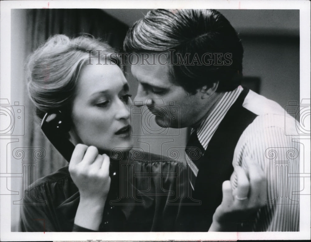 1981 Press Photo Meryl Streep and Alan Alda star in The Seduction of Joe Tynan- Historic Images