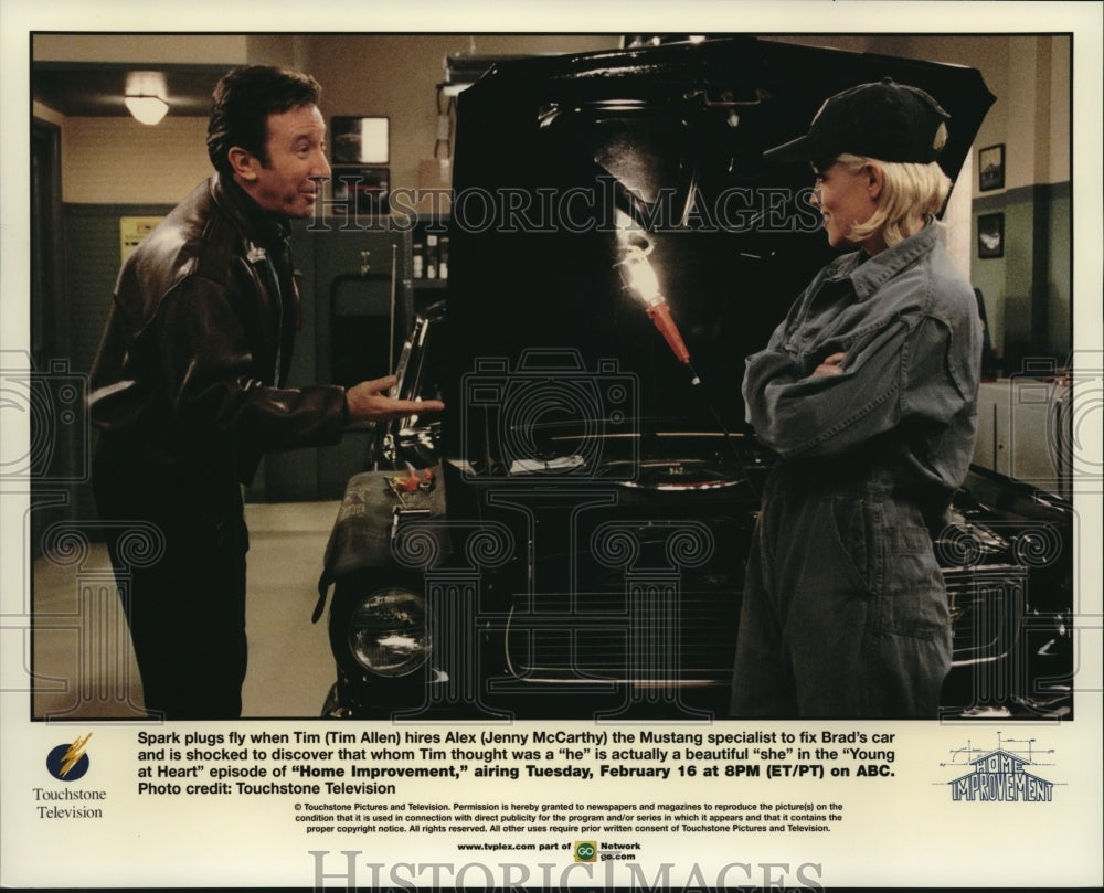 Press Photo Tim Allen and Jenny McCarthy in Home Improvement TV show - cvp57616- Historic Images