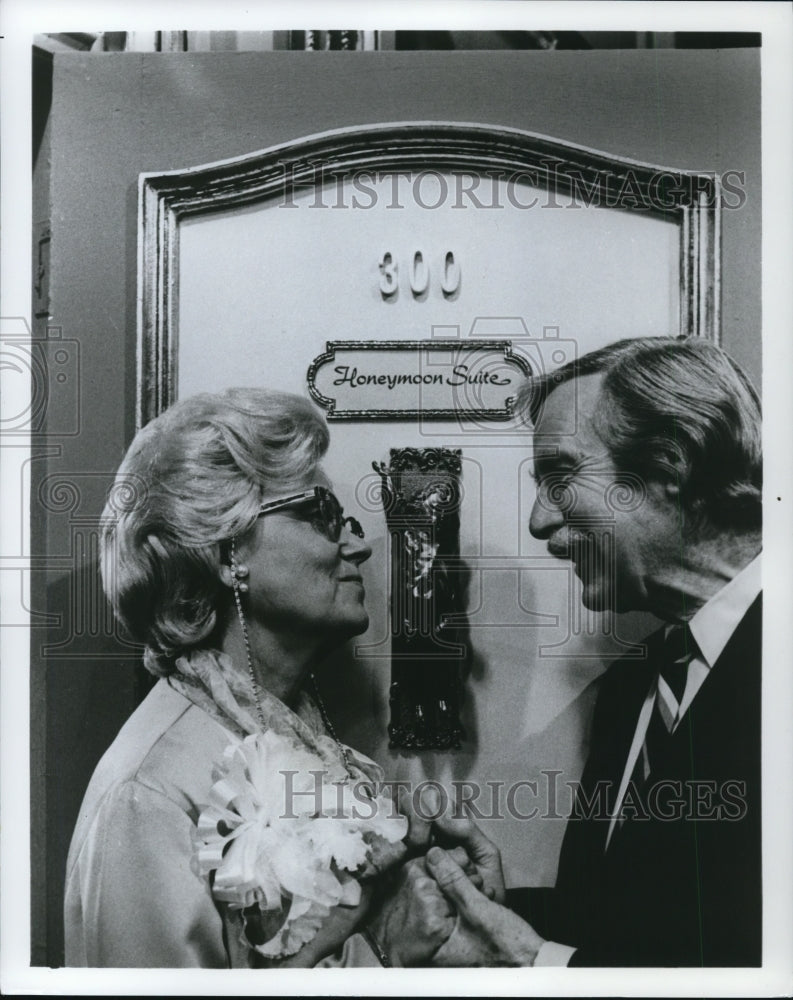 Press Photo Honeymoon Suite - cvp57734- Historic Images