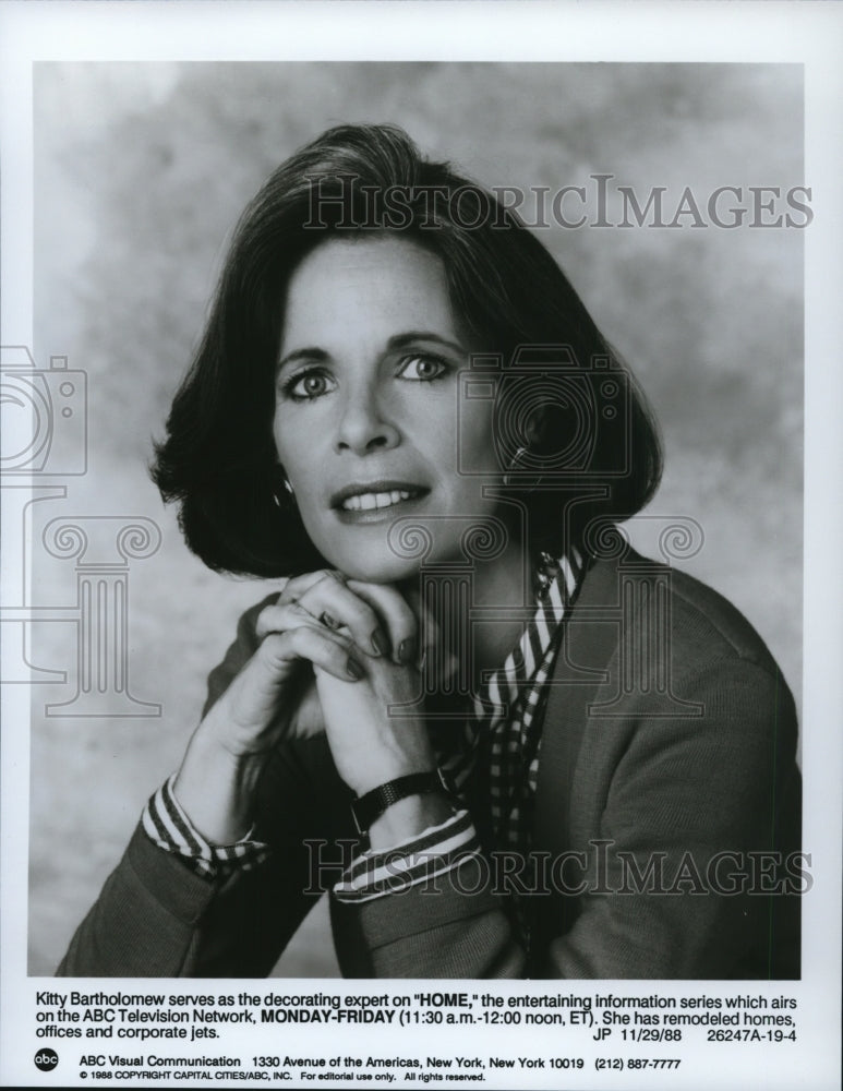 1988 Press Photo Kitty Bartholomew in Home - cvp57755- Historic Images