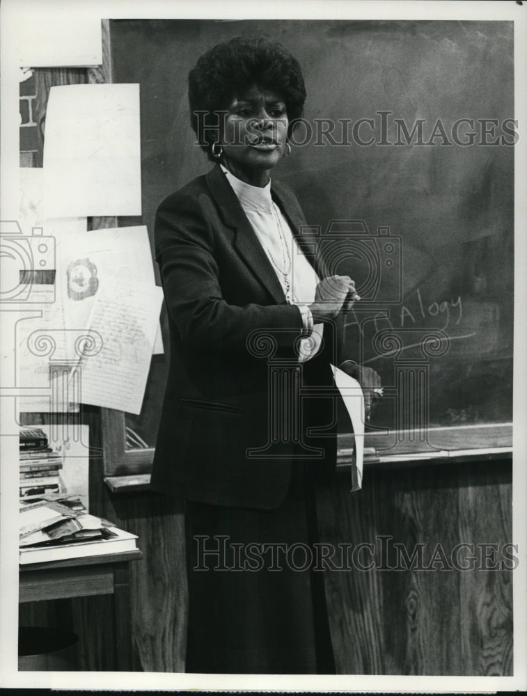 1981 Press Photo Cicely Tyson stars in The Marva Collins Story TV movie- Historic Images