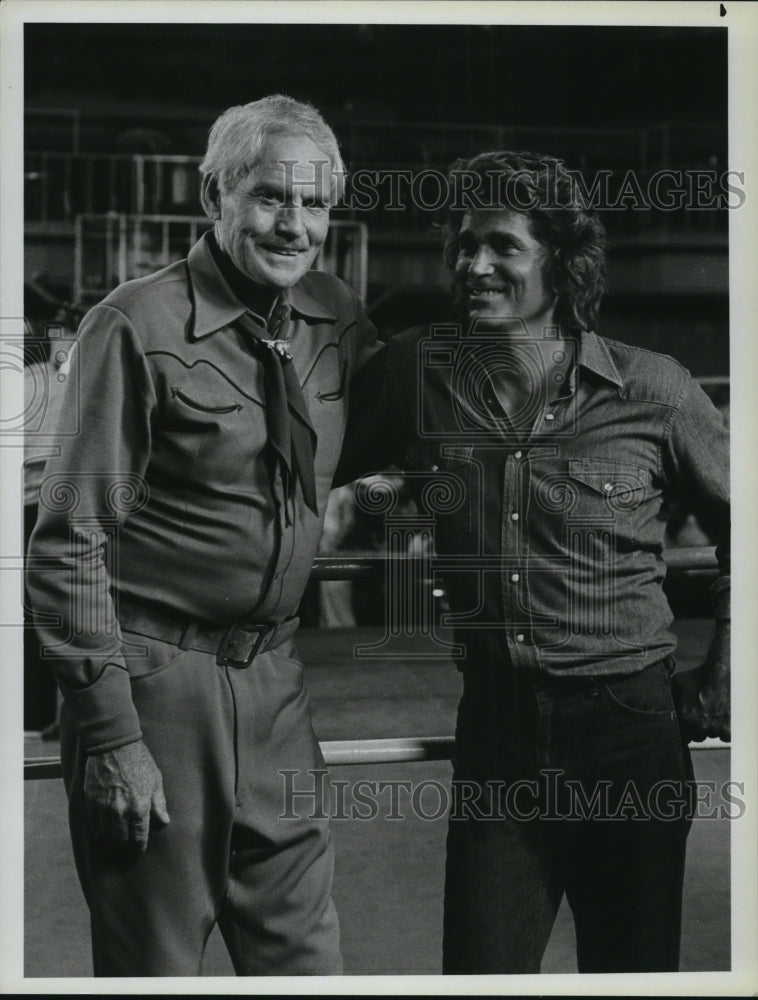 1984 Press Photo John Agar and Michael Landon star in Highway to Heaven- Historic Images