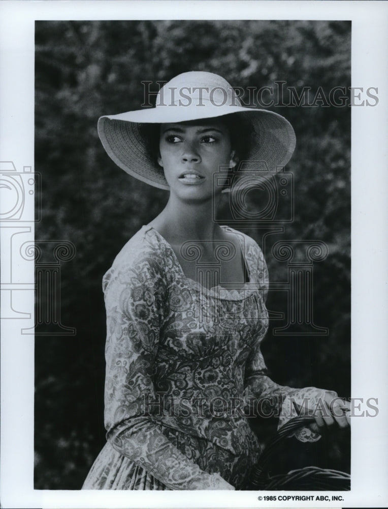 1986 Press Photo Erica Gimbel in North &amp; South Book II - cvp58830- Historic Images
