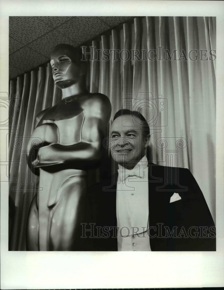 1970 Press Photo Bob Hope, host of the 42nd Annual Academy Awards on ABC- Historic Images