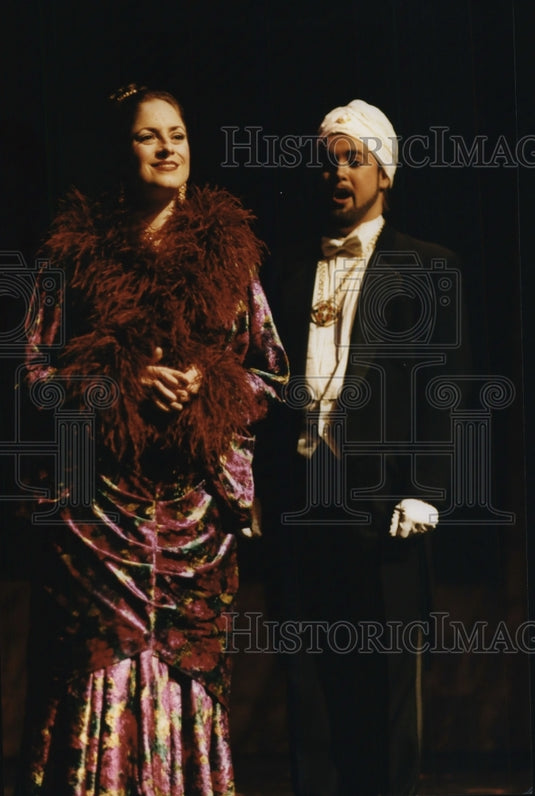 1998 Press Photo JUlie Wright John Pickle Ohio Light Opera's The Bayadere- Historic Images