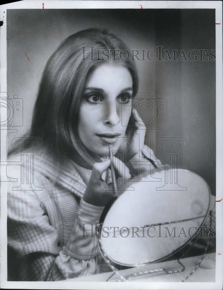 1977 Press Photo Lucy Saroyan Actress - cvp61938- Historic Images