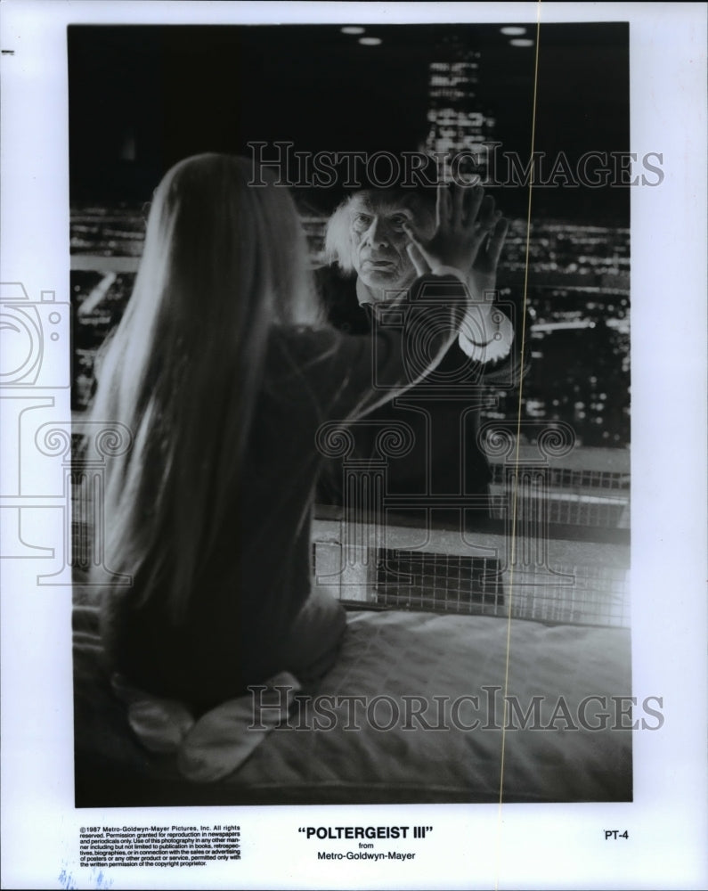 1988 Press Photo Heather O&#39;Rourke and Nathan Davis star in Poltergeist III- Historic Images