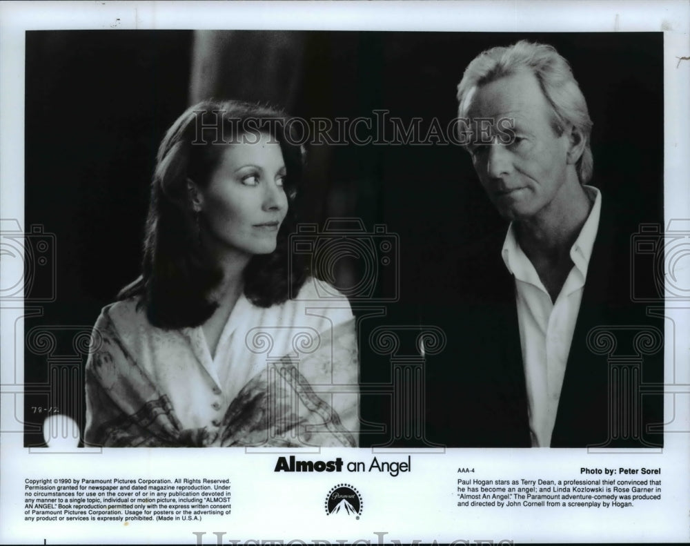 1990 Press Photo Paul Hogan and Linda Kozlowski star in Almost an Angel- Historic Images