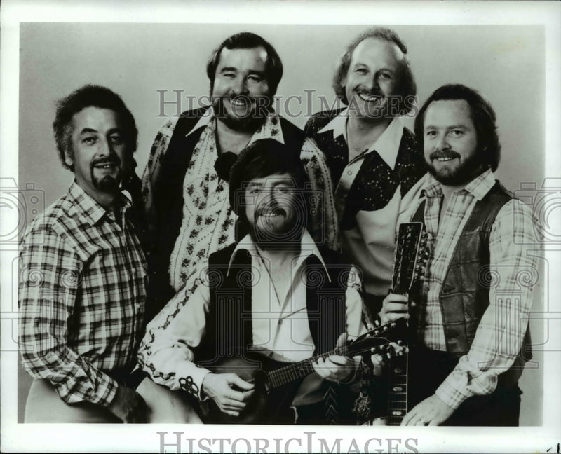 Load image into Gallery viewer, 1982 Press Photo Music Group The Rovers - cvp64463
