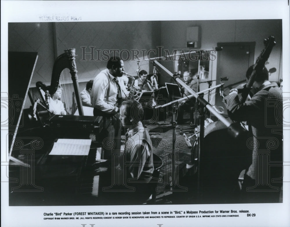1989 Press Photo Forest Whitaker in Bird - cvp65204